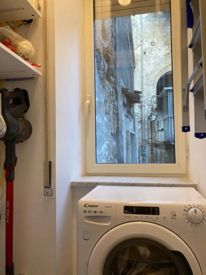 La Casa Blu Nel Cuore Storico Di Napoli Exterior photo