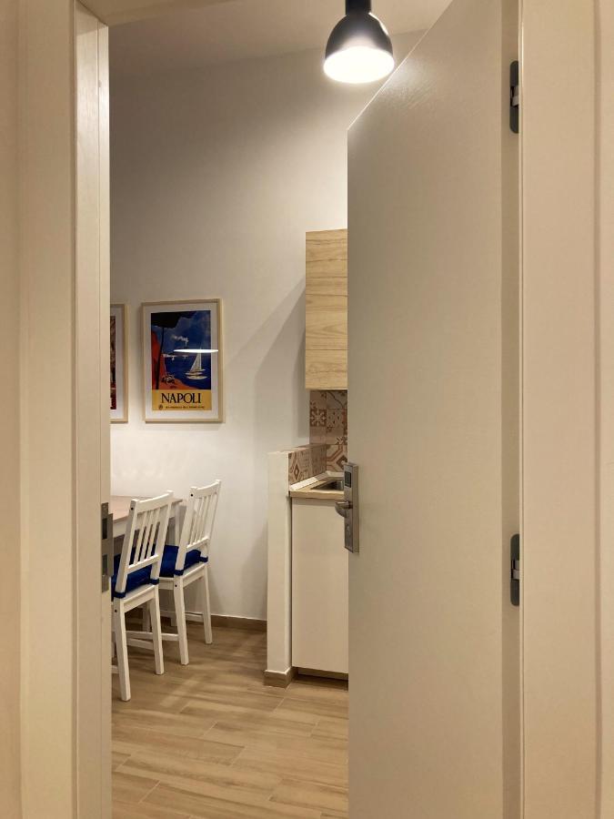 La Casa Blu Nel Cuore Storico Di Napoli Exterior photo